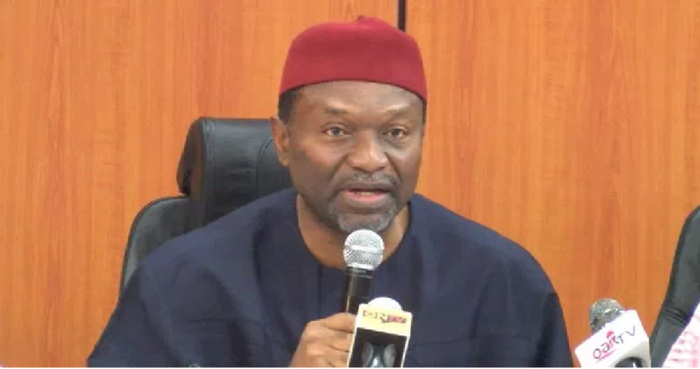 Nigeria To Tap Alternative Savings Account (Recovered $1.8B Looted Funds) To Fund 2017 Budget