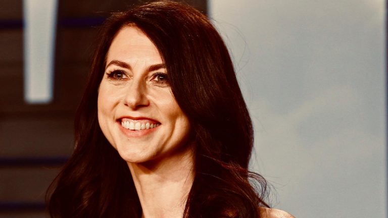 Imagine if MacKenzie Bezos, soon-to-be ex-wife of Amazon CEO, is a Nigerian