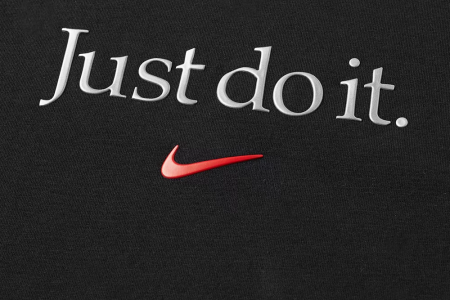 Nike Shares Face Historic Selling Pressure as Competition and Weak Demand Weigh on Stock