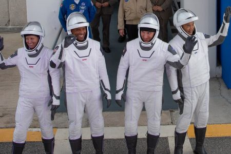 Texas Homeowners Sue SpaceX Over Starship Launch Damage as Musk’s Rocket Ambitions Face Growing Legal and Environmental Scrutiny