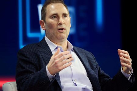 Amazon Faces Defining Earnings Test As $200 Billion AI Bet Meets Investor Scrutiny