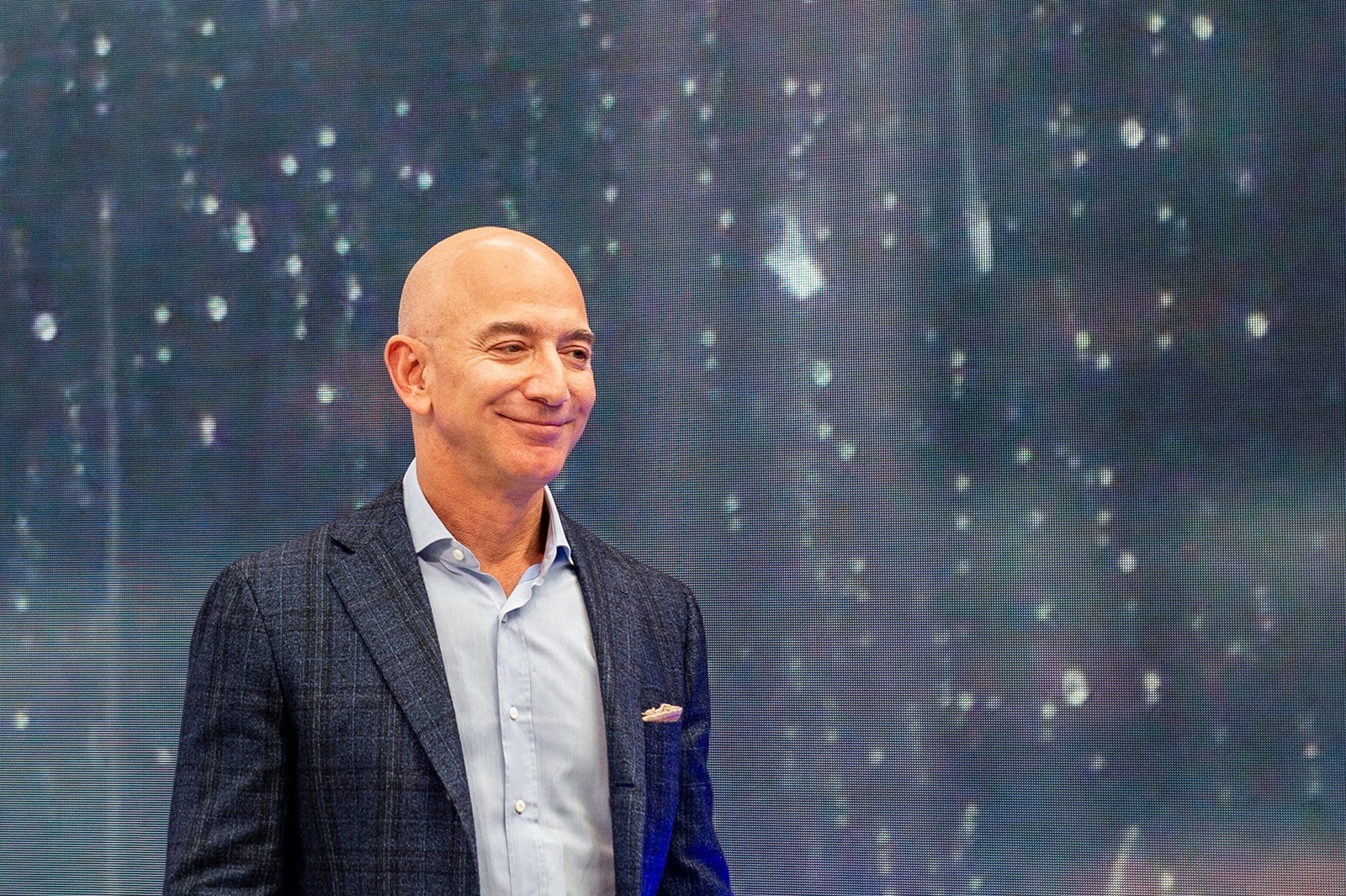 Jeff Bezos Returns as CEO — Launches $6.2B AI Startup Project Prometheus, Sparking Musk Rivalry
