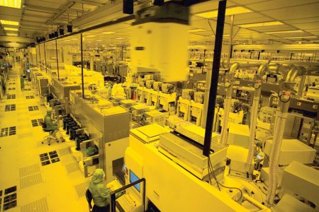 Helium Shock from Iran War Threatens Chips, Hospitals, and Space Missions as Prices Double