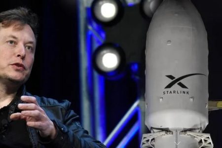 Musk said he Will Congratulate Bezos’ Blue Origin if it Lands on the Moon before SpaceX
