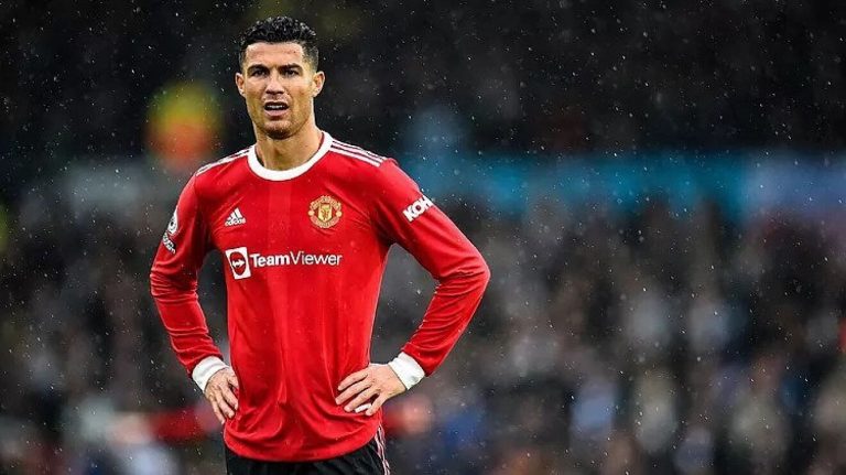 Cristiano Ronaldo Named Premier League Player For The Month Of April
