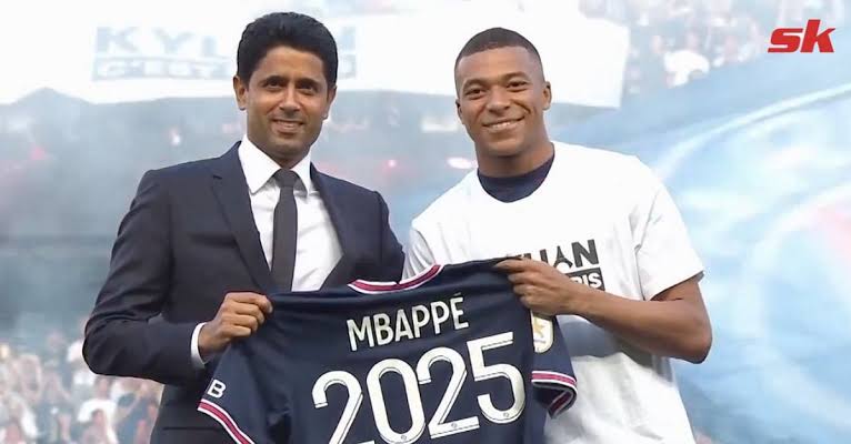 Mbappe renews PSG contract with three year deal