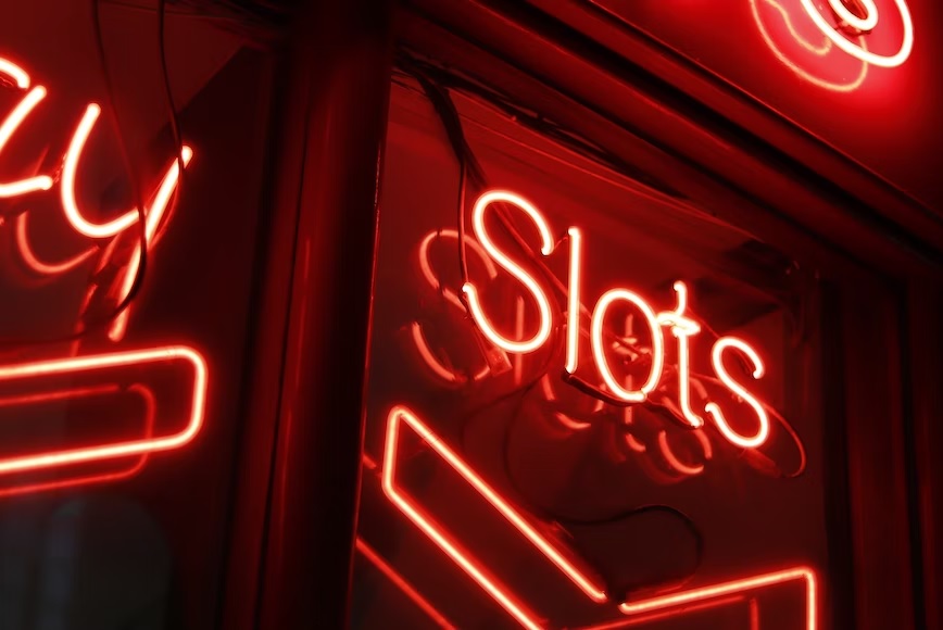 Top Tips for People Starting to Play Slot Games Online