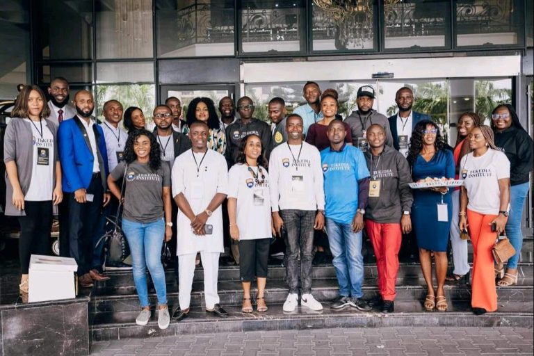 The Photos you Paid your Photographer to Snap You do not Belong to You; they Belong to the Photographer