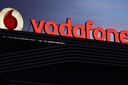 French Billionaire Xavier Niel to Become Vodafone’s Largest Shareholder in $5.9bn Deal as UAE’s e& Exits