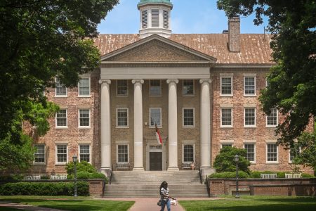 How Academic Profiles Are Evaluated in UK University Admission