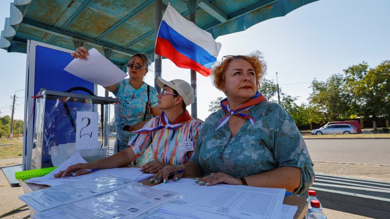 Elections in Transition: Russia’s Democratic Process Unveiled