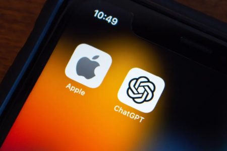 Apple-OpenAI Lawsuit Ignites Silicon Valley Debate Over Trade Secrets, AI Talent Wars, And The Future Of Consumer Hardware