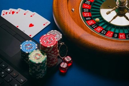 Slot Symbols Explained: How Visual Themes Create Distinct Game Identities