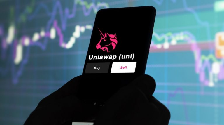 The Insiders Are Trading Uniswap, Chainlink, and KangaMoon – What Don’t We Know That They Do?