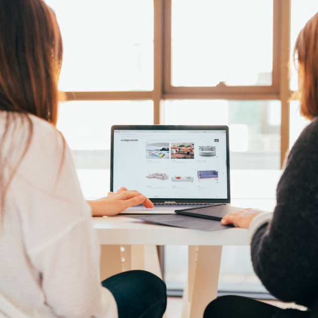 Business on Social Networks: How to Effectively Promote Products and Services