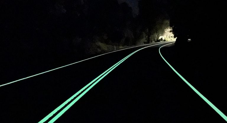 Fluorescent Road Markings Trailed in Australia