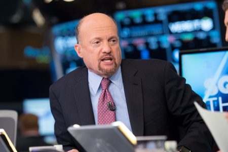 Cramer Warns Oracle Could Become the Brake on Big Tech’s AI Spending Spree as Wall Street Loses Patience