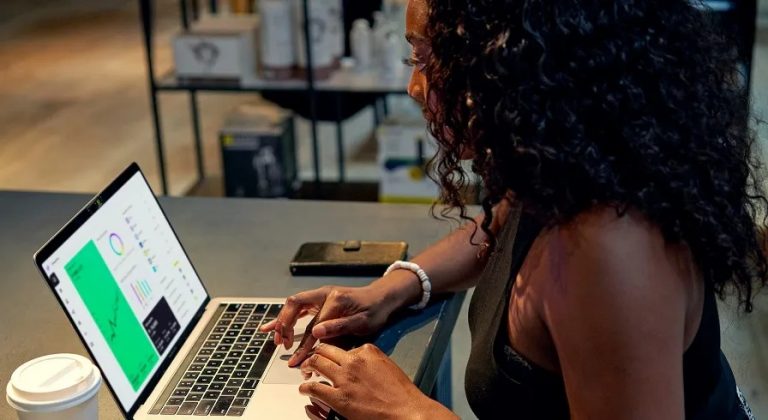 Stitch Acquires Efficacy Payments to Offer Direct Card Clearing Service in South Africa