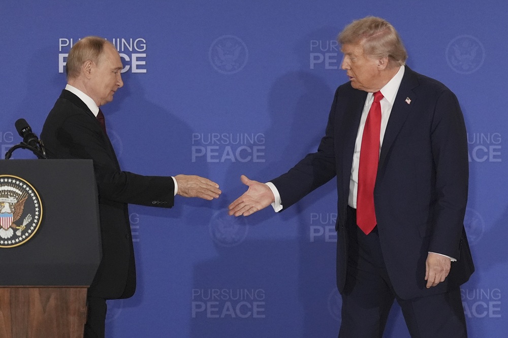 Trump-Putin Summit Ends Without Ceasefire, Rekindles Debate Over U.S. Role in Europe’s Security