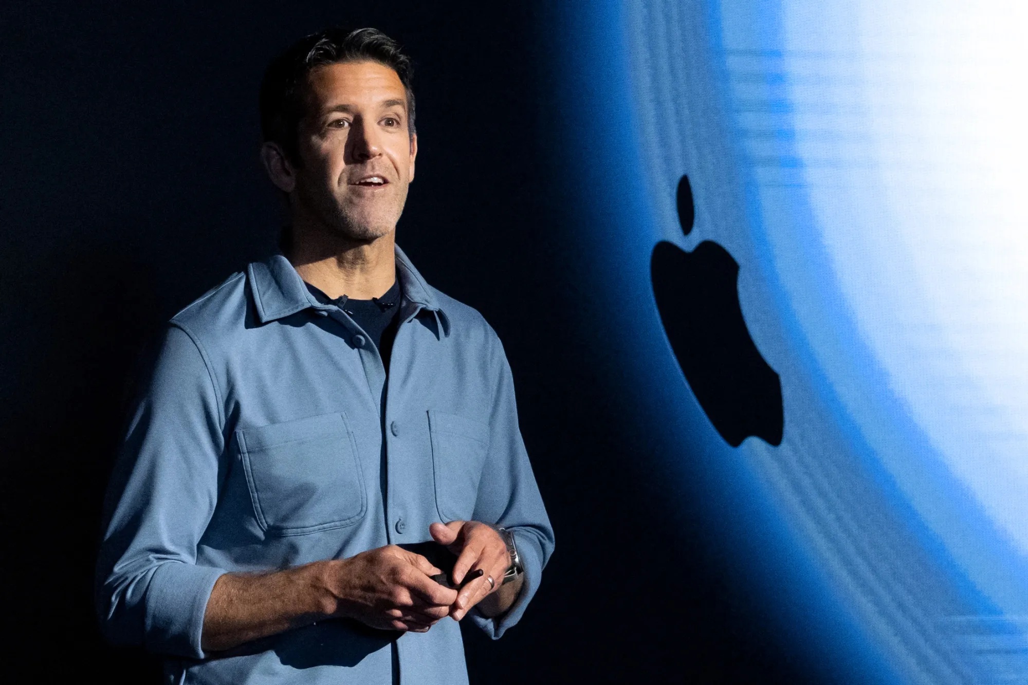 Apple’s Leadership Reset: Investor Urges Temus to Break Off From Cook Playbook and Push for AI-Led Innovation