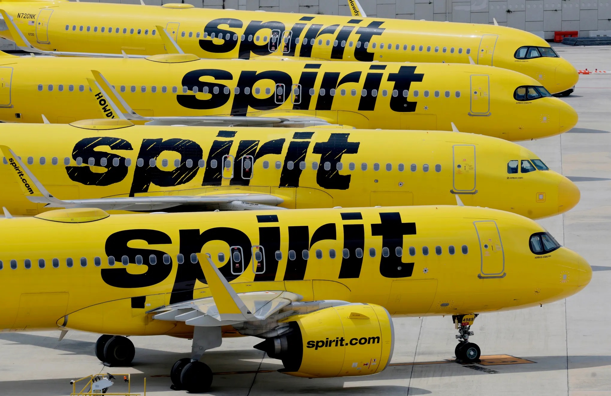 Spirit Airlines Shuts Down After 35 Years, Leaving Budget Travelers Stranded and Reshaping the U.S. Aviation Market