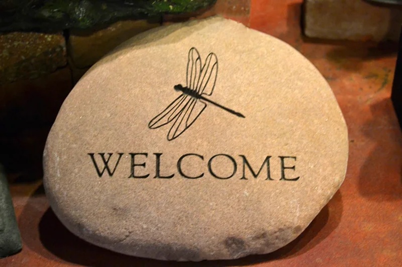 Preserving Their Light: Elegant Choices for Custom Memorial Gifts
