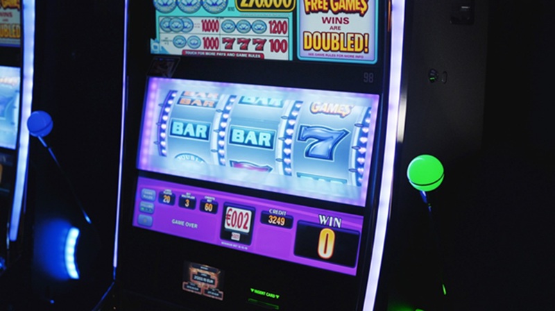 Why Some Casino Games Become Trendy While Others Disappear Quickly