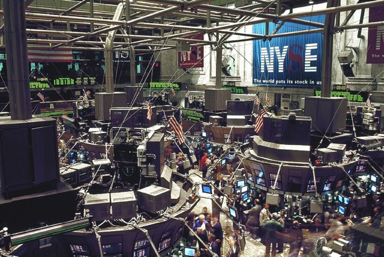 What Does Flutter Leaving the London Stock Exchange Mean for FanDuel’s Growth