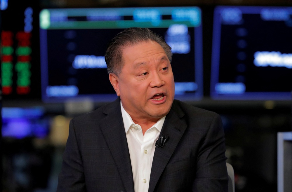 Broadcom CEO Hock Tan Dismisses AI Slowdown Fears, Sticks to $230 Billion Forecast