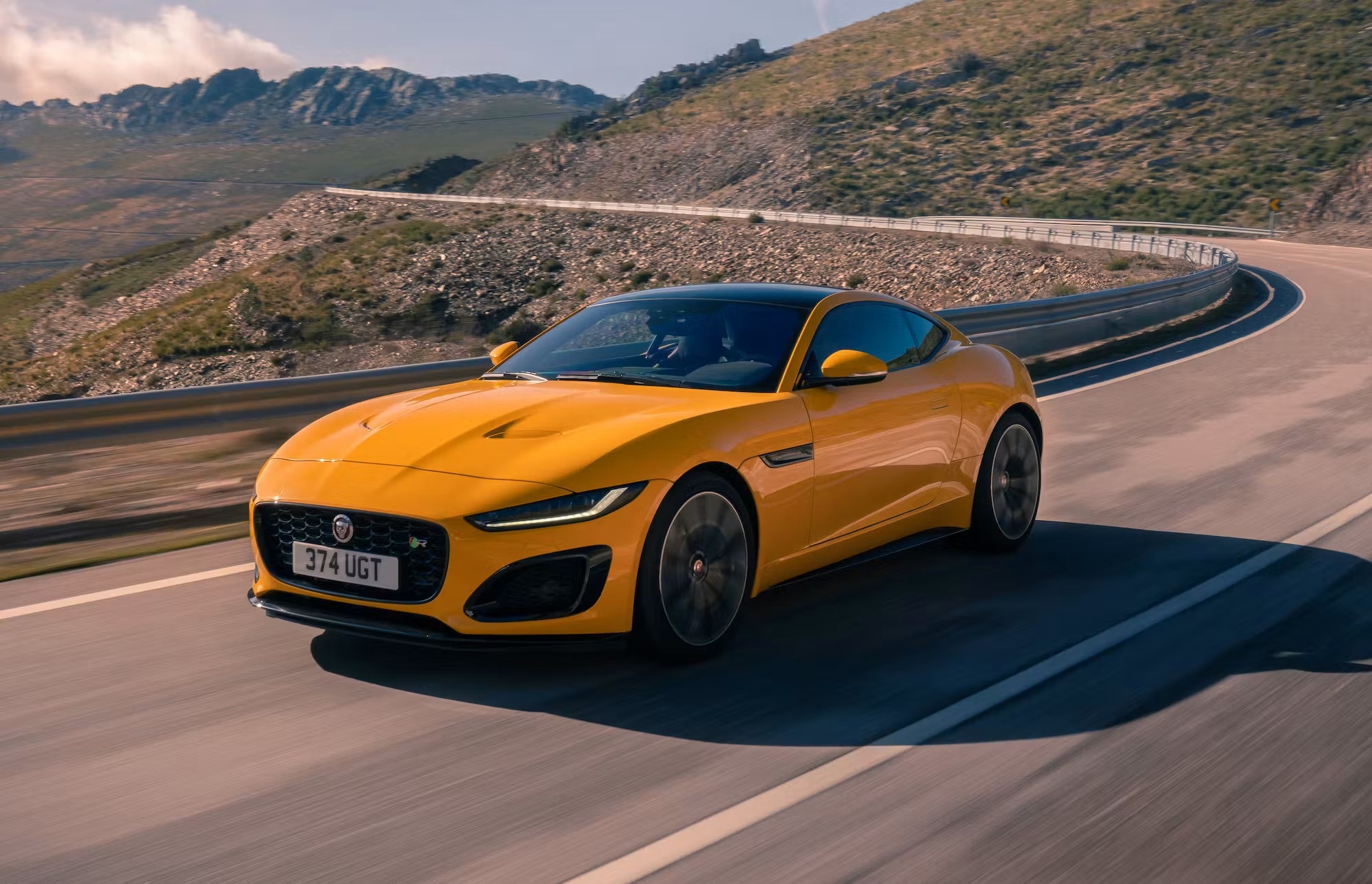 Jaguar Land Rover to Cut 4,000 Jobs as Chinese Rivals, Trump Tariffs and Cyberattack Bite